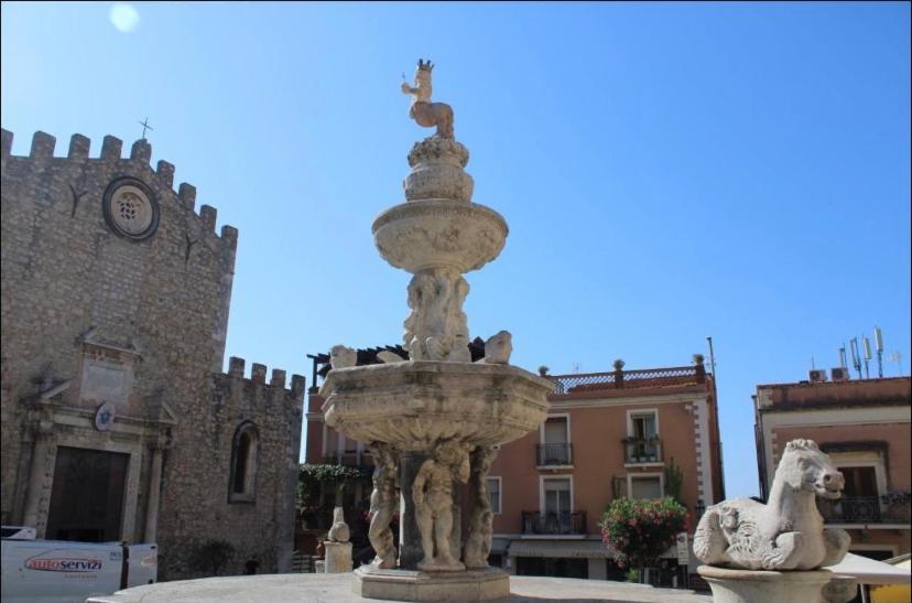 Duomo Square Apartment Taormina Zewnętrze zdjęcie
