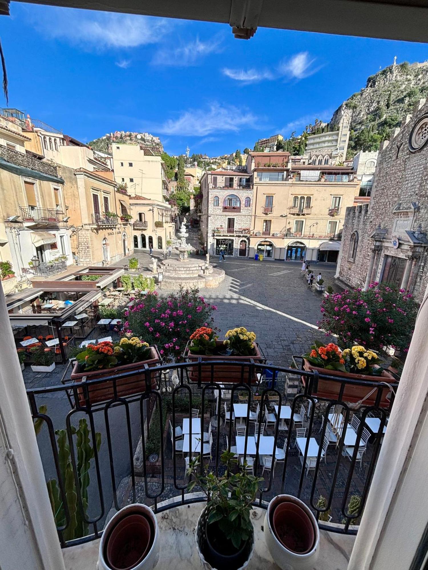 Duomo Square Apartment Taormina Zewnętrze zdjęcie